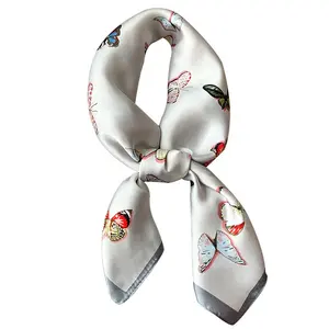 2025 New Bướm In Ngọt Ngào Hoang Dã Trang Trí Nhỏ Vuông Khăn Mùa Hè Kem Chống Nắng Khăn Lụa Khăn Choàng - Product Image 1