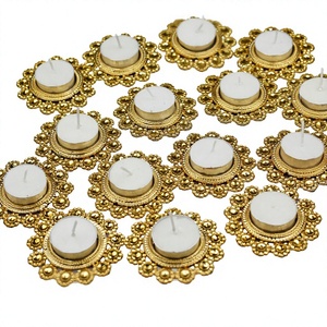Portavelas Rangoli Dorado, Bandeja Decorativa Floral para Velas de Té, Centro de Mesa para Bodas y Festivales, Diya Hecho a Mano en India - Product Image 2
