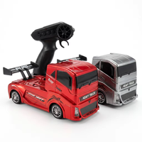 Großhandel 1:24 Maßstab 2,4G 4WD Hochgeschwindigkeits-RC-Sattelschlepper mit Metallischer UV-Beschichteter Karosserie Blinkende LED-Lichter Stunt-Spielzeug RC-Drift-Truck