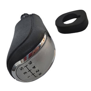 Couvre-poignée de levier de vitesses Mercedes-Benz W168 en cuir argenté, 5 ou 6 vitesses, accessoire de transmission manuelle - Product Image 1