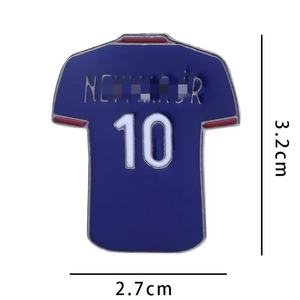 Vente en gros de broches de maillot de football en bronze épingle à vêtements en émail insigne avec <span class=keywords><strong>carte</strong></span> logo de sport poli pour cadeaux - Product Image 3