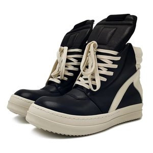 รองเท้าลำลองแฟชั่นสำหรับผู้ชาย, รองเท้าหนังดีไซน์สามเหลี่ยมคว่ำสำหรับผู้หญิงรองเท้าผ้าใบผู้หญิงสีดำทึบรองเท้าผู้ชายแบบผูกเชือก - Product Image 1