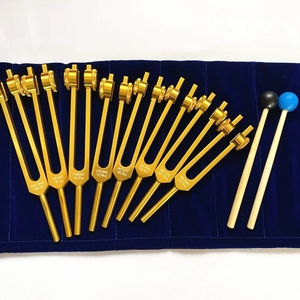 Kit de diapasons chakra 8-en-1 en gros, ensemble de diapasons pondérés pour la thérapie sonore, la méditation, l'équilibrage des chakras et la relaxation - Product Image 4
