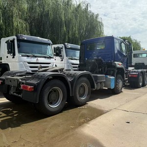 Camion tête motrice d'occasion bleu foncé, poids lourd 70 tonnes, HOWO NX 371 ch 6*4, pour le port d'Abidjan, <span class=keywords><strong>Côte</strong></span> d'Ivoire - Product Image 2