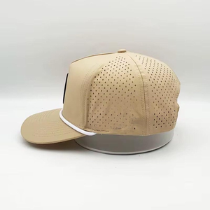 Gorra de béisbol impermeable de 5 paneles con orificios cortados a láser para hombre, gorra de golf y running con logo de silicona personalizado, venta al por mayor - Product Image 6