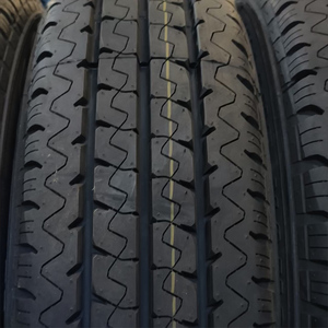 Neumáticos Personalizados para Todas las Estaciones, Nuevos Neumáticos Run-flat Radiales para Autos de Pasajeros NEOLIN PCR 195/55R16, Neumáticos de Alto Rendimiento para Autos - Product Image 4