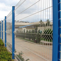Panneau de clôture en treillis soudé 3D anti-escalade, clôture de sécurité extérieure avec revêtement imperméable pour écoles et usines