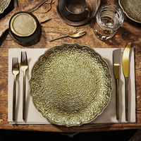 Assiettes de présentation dorées en plastique PP écologiques, personnalisables et pigmentées, en stock au Fujian, pour mariages – Vente chaude
