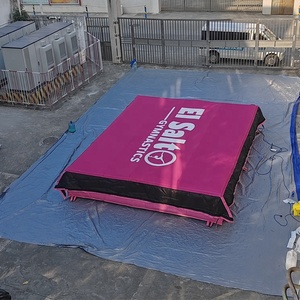 แทรมโพลีนยิมนาสติก บ่อโฟมเป่าลม แผ่นรองรับการกระแทก แทรมโพลีนพาร์คแบบกำหนดเอง เสาเป่าลม ถุงลมนิรภัย - Product Image 1