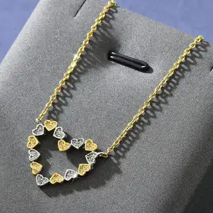 Wannee OEM Colgante en forma de corazón 18K Chapado en oro Cubic Zirconia Collares