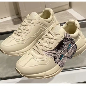 Zapatos de Diseñador Retro de Alta Calidad con Cordones, Cómodos, Impermeables, Transpirables y Antideslizantes para Deportes al Aire Libre - Product Image 1