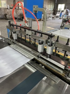 Máquina Automática <span class=keywords><strong>de</strong></span> Corte y Cosido con Impresión <span class=keywords><strong>para</strong></span> <span class=keywords><strong>Bolsas</strong></span> <span class=keywords><strong>de</strong></span> Plástico, Accionada por Motor <span class=keywords><strong>para</strong></span> <span class=keywords><strong>Bolsas</strong></span> <span class=keywords><strong>de</strong></span> Cemento <span class=keywords><strong>de</strong></span> <span class=keywords><strong>Papel</strong></span> Tejido PP - Product Image 5