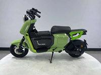 Moto électrique U2 Streetbikes, style cyclomoteur, avec siège arrière, scooter électrique urbain pour les trajets quotidiens