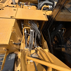 รถขุดตีนตะขาบขนาดกลางมือสอง รุ่น Cat 312D2 น้ำหนัก 12000 กก. เครื่องยนต์ดีเซล เหมาะสำหรับงานขุดดินในฟาร์มและงานระบายน้ำ - Product Image 4
