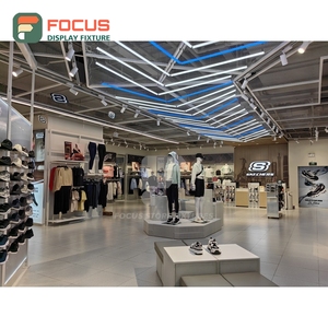 Comptoir d'exposition sur mesure en matériaux variés pour magasin de vêtements – Solution d'aménagement de boutique - Product Image 6