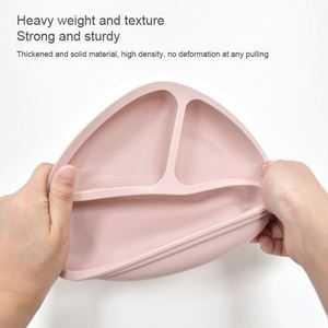 Assiette bébé en silicone à ventouse, sans BPA, antidérapante, compartimentée, compatible micro-ondes, ensemble de vaisselle pour tout-petits - Product Image 3