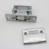 Loquet à rouleaux moderne robuste en laiton avec gâche moulée de 2-1/4 po pour porte et usage extérieur, installation par vis
