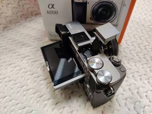 Cámara Digital Usada Barata <span class=keywords><strong>Alpha</strong></span> <span class=keywords><strong>A6000</strong></span> sin Espejo Full HD CMOS 24.3 MP con Tarjeta SD - Product Image 3