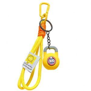 Divertido llavero 3D de Kettlebell con correa para la muñeca, llavero de fitness de PVC suave para colgar en el bolso, regalo novedoso para el gimnasio - Product Image 1