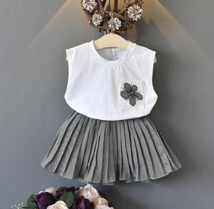 Ensemble de 2 pièces pour filles, t-shirt sans manches en coton et jupe à carreaux, vêtements pour enfants en provenance de Chine - Product Image 2