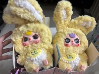 Original Trois Lily Town Lapin Vinyle En Peluche Pendentif Mignon Anime Figurines Poupée pour Passe-Temps Vitrines Mystère Boîte Aveugle