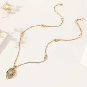 Kalung unik modis kalung kuningan Sweater rantai kepala ular penuh Berlian Kalung