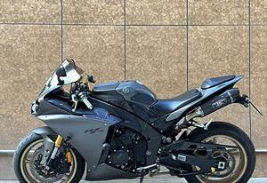 Motocicleta Deportiva <span class=keywords><strong>Yamaha</strong></span> <span class=keywords><strong>R1</strong></span> Modelo Racing de Alto Rendimiento para Entusiastas del Deporte - Product Image 3