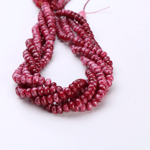 Cuentas de Piedras Preciosas de Piedra Lunar Arcoíris en Venta, 2384 Variedades con Cortes Trillón, Esmeralda Radiante y Hexagonal - Product Image 3