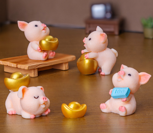 Grosir Miniatur 3D kartun hewan Beruntung resin babi patung dengan goin koin yuan bao dolar gantungan kunci uang diy ornamen lucu - Product Image 5