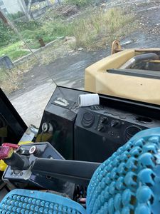 รถบดถนนมือสอง CAT CB534D CB12 CB524D CB64B CB10 รถบดแอสฟัลต์แบบสั่นสะเทือนคู่ ระบบไฮโดรสแตติก ขับเคลื่อนด้วยระบบไฮดรอลิกแบบประกบ - Product Image 4