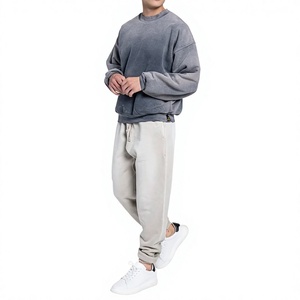 Sweat-shirt à col rond surdimensionné pour homme, couleur unie, en molleton, pull décontracté pour l'automne, coupe classique, manches longues, gris - Product Image 1