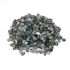 Wholesale Natural Shiny Gray Moonstone Quartz Crystal Stone Gravel Tumbled Crystal Labradorite Chips For Garden Decoration