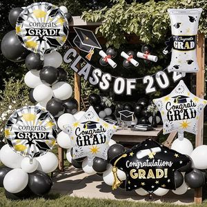 Set de Decoración con Globos de Aluminio para Graduación 2026, Globos Redondos Negros y Dorados Metálicos, Estrellas de Cinco Puntas - Artículos para Fiestas de Felicitación - Product Image 4