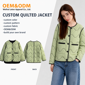 Fournisseur en gros OEM ODM – Veste matelassée à points ondulés pour <span class=keywords><strong>femme</strong></span>, Manteau rembourré personnalisé pour <span class=keywords><strong>femme</strong></span> à col rond avec passepoil contrastant et boutons - Product Image 1