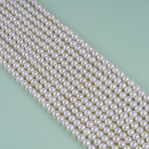 Perlas naturales de agua dulce de forma redonda Akoya de 4-5mm para la fabricación de joyas - Product Image 1