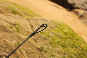 Pour Lutac 2-Section Canne à pêche filature d'eau douce Matériau en carbone avec poignée EVA pour la pêche en rivière Lake Stream en Chine - Product Image 5