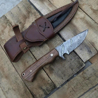 Couteau de chasse artisanal THEWIZ CRAFTS en acier Damas, lame fixe, ambidextre, finition mate, avec étui en bois et cuir, pour la survie en extérieur