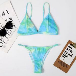 Mode Été 2025 Robe de plage ajustée à imprimé floral uni, dos nu, style crop top, cache-maillot de bain respirant et à séchage rapide - Product Image 1