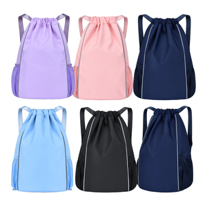 Borsa Sportiva Impermeabile Personalizzabile con Logo, Zaino da Tennis Multifunzionale, Custodia per Racchetta Sportiva - Product Image 1