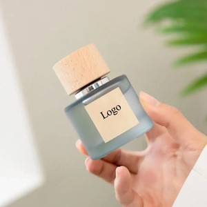 All'ingrosso personalizzato 30ml, 50ml, bottiglia di profumo in vetro smerigliato rotondo da 100ml, bottiglia di profumo Spray in legno - Product Image 3