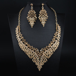 Conjunto de Collar y <span class=keywords><strong>Pendientes</strong></span> de Estilo Lujoso y Espléndido de la Fábrica de Joyería de Yiwu, Adorno para Vestido de Mujer para Cena - Product Image 5