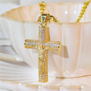 Collar Crucifijo Unisex, Joyería Religiosa Hip Hop, Regalo, Colgante Cristiano de Latón Chapado en Oro, Cruz de Jesús con Circones, Cadena <span class=keywords><strong>Cubana</strong></span> - Product Image 3