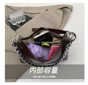 Sac à bandoulière carré petit à fermeture éclair imperméable en PU pour femmes Capacité de 1 à 1,9 L Sac à main de luxe de créateur - Product Image 4