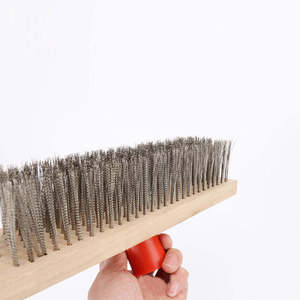 Brosse de nettoyage domestique multifonction de bonne qualité, manche en bois, brosse de balayage de fil d'acier - Product Image 3