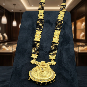 Mangalsutra Largo con Colgante Grande de Piedra AD y Oro de 24K Micronizado, Mangalsutra Tradicional para Novias y Mujeres Casadas, Venta al por Mayor - Product Image 2
