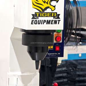 Machine à riveter orbitale hydraulique 14kN 34kN 65kN 2-120mm, machine à riveter radiale rotative pour rivets pleins et fixations - Product Image 2