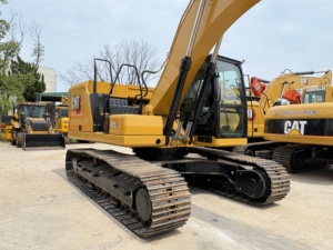 Excavadora Hidráulica de Orugas 323GX 323, Modelo 2024, 23 Toneladas, Capacidad de Cucharón de 1.0m, Motor Caterpillar de 123 kW, Bomba de Orugas Amarilla - Product Image 4