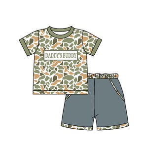 Conjunto de Ropa BSSO1842 Personalizado para Bebé Niño, Estampado de Camuflaje Naranja y Verde con la Frase 'Daddy's Buddy', Conjuntos de Verano al por Mayor - Product Image 1