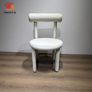 Chaise de mariage élégante en velours blanc moderne, confortable et moelleuse, avec structure en acier inoxydable, pour les mariages, les fêtes et les dîners - Product Image 5