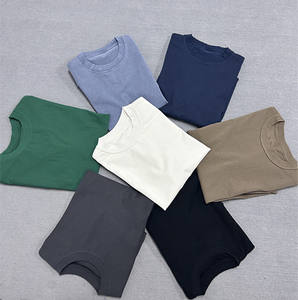 T-shirt Homme Oversize à Manches Courtes en Coton Biologique Lourd 100% Tricoté, Logo Imprimé en Sérigraphie sur le Devant, Respirant et Tendance - Product Image 1